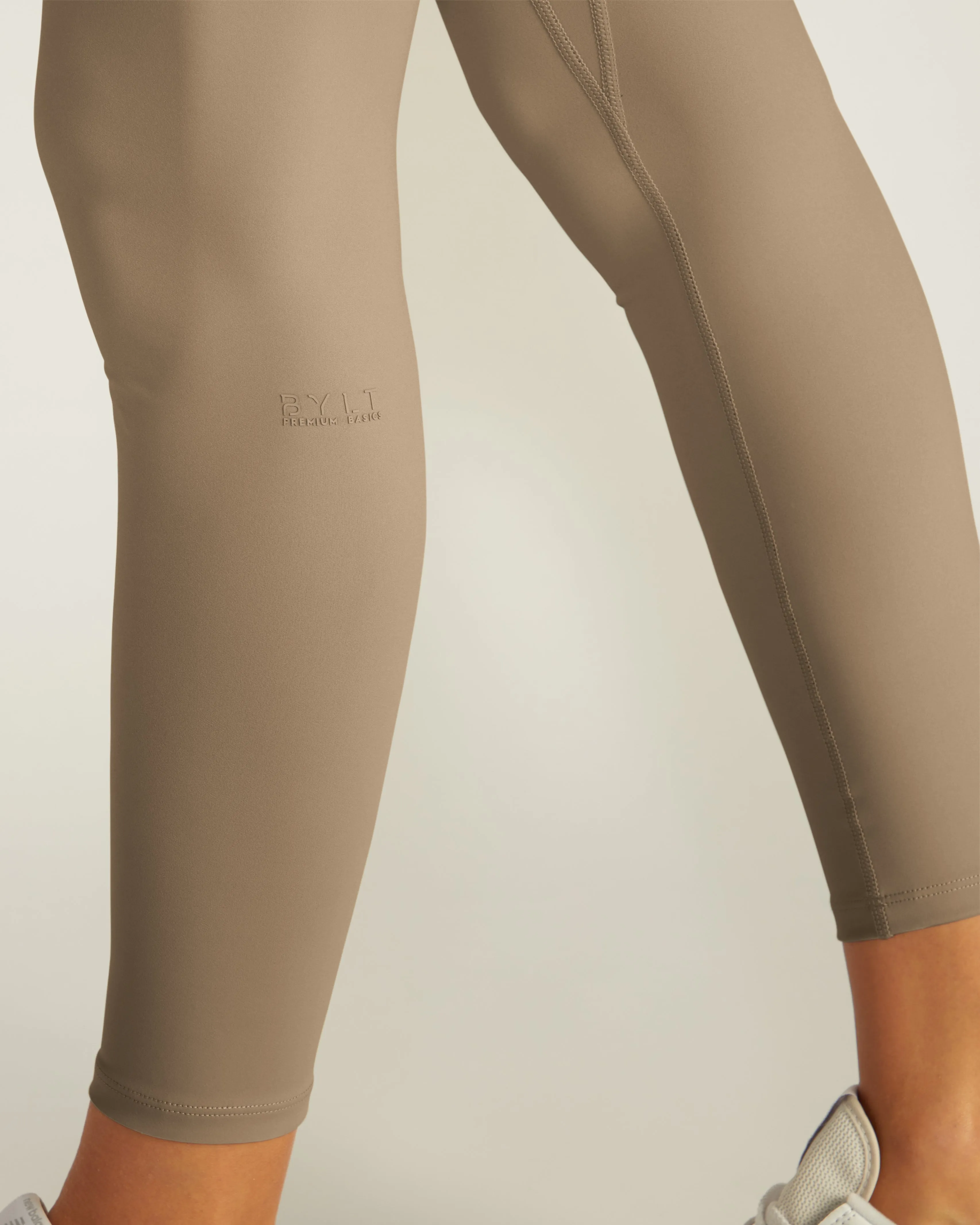 Metta High-Waist Leggings