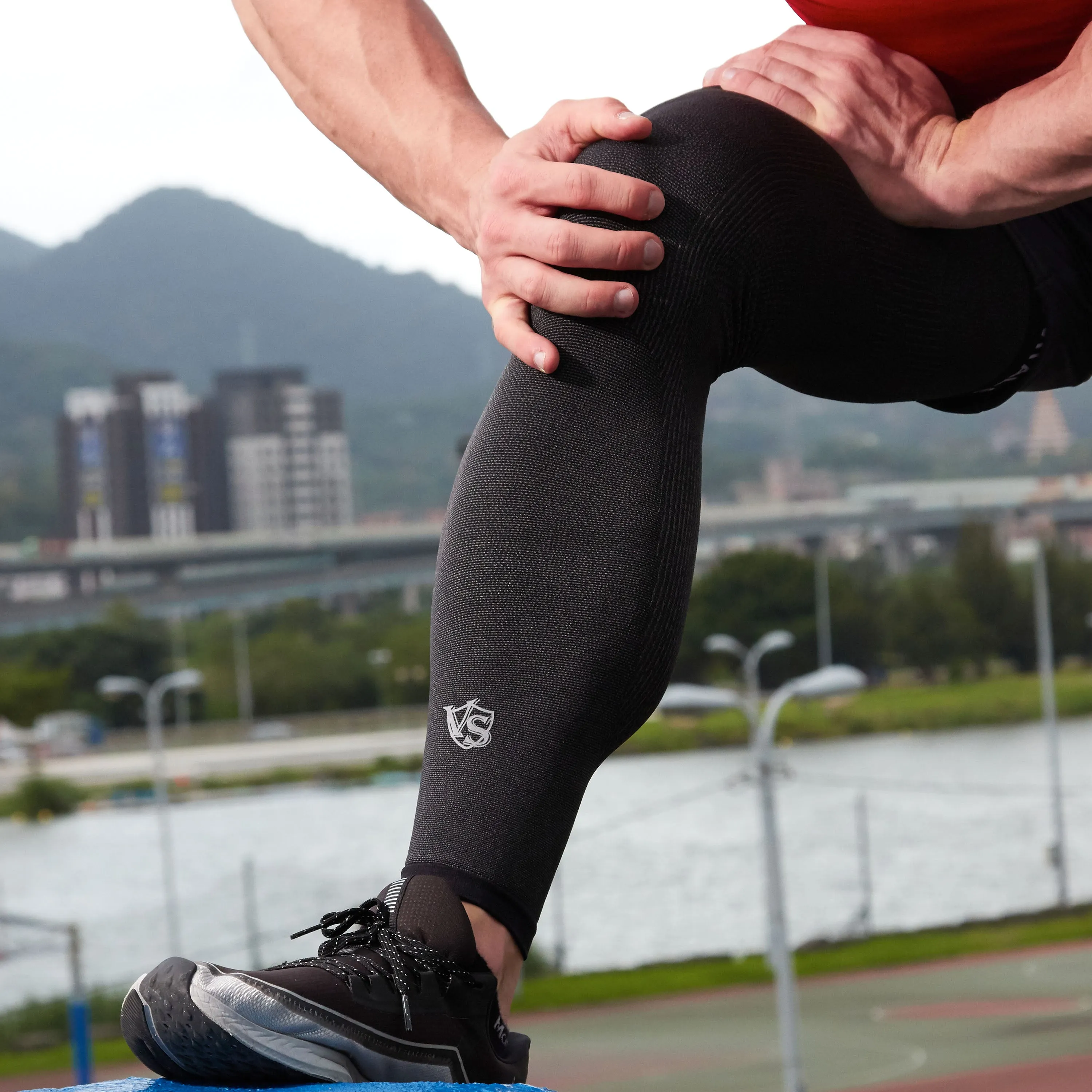 Recovery Compression Full Leg Sleeve 1 Pair (Dark Grey)