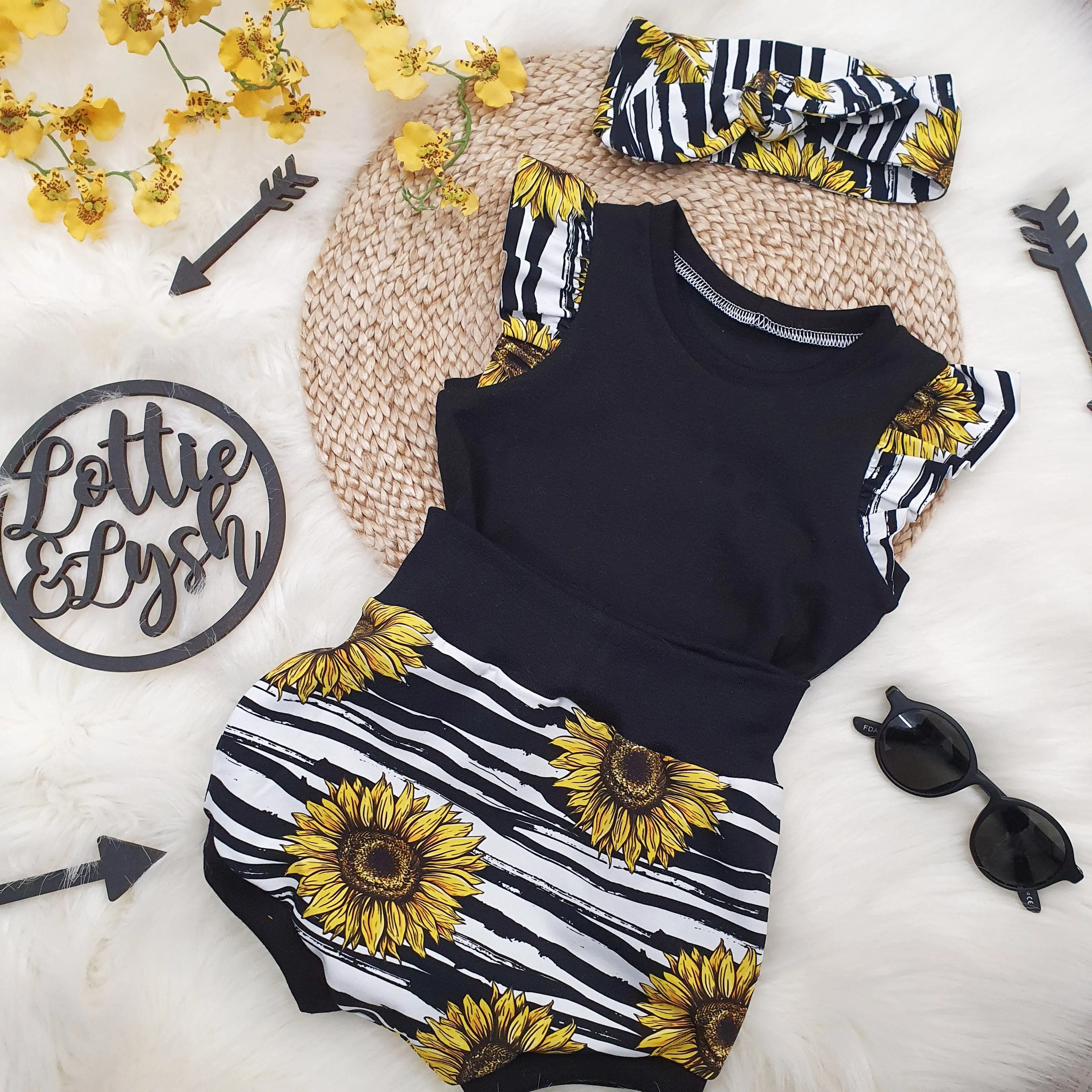 Sunflowers high-waist Bummies & Vest